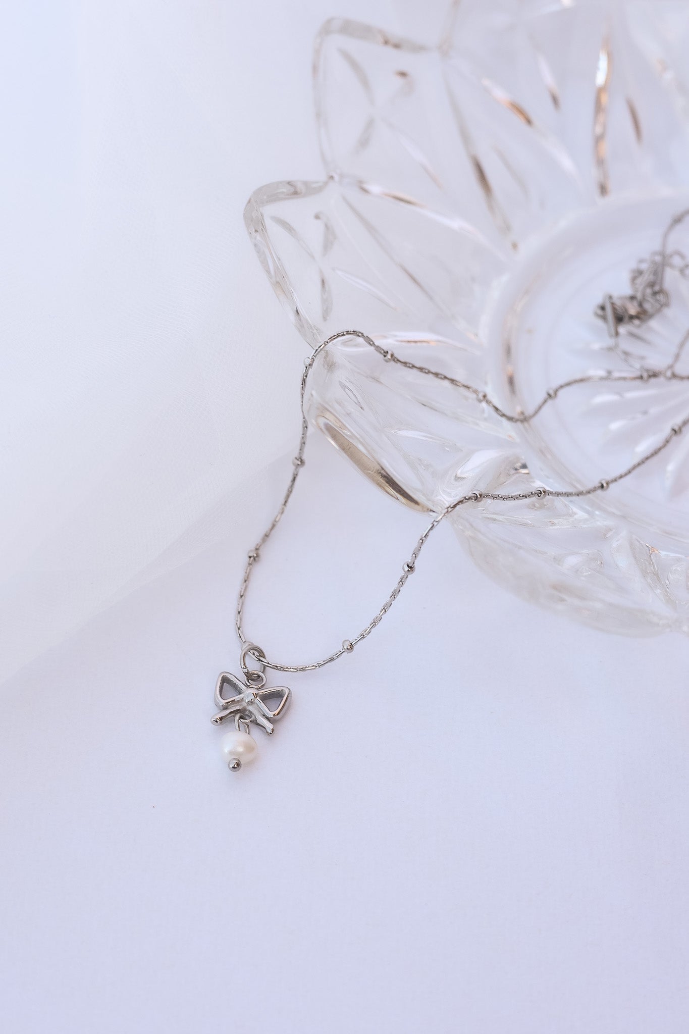 Jane Bow & Pearl Necklace