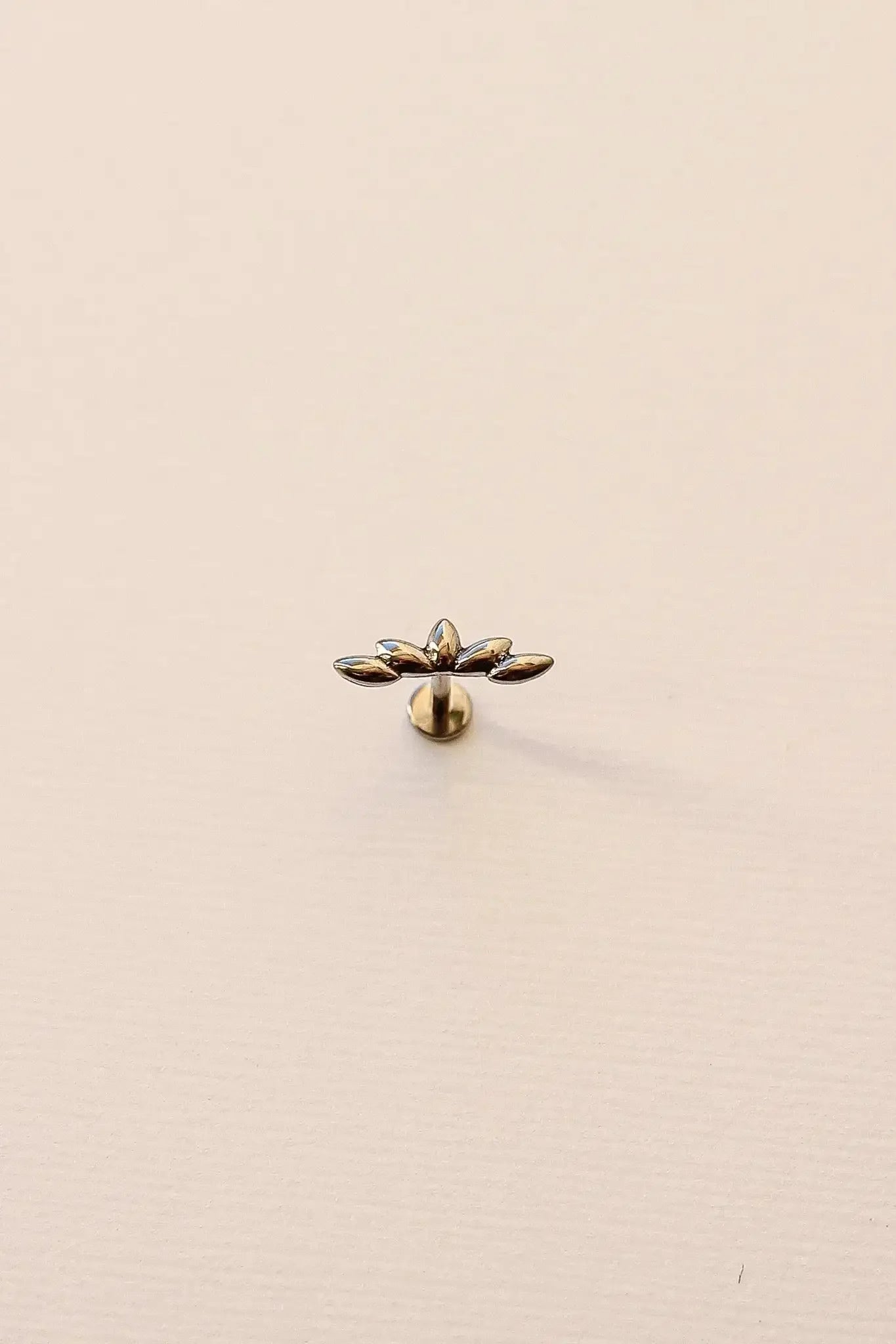 Camilla Flat Back Stud