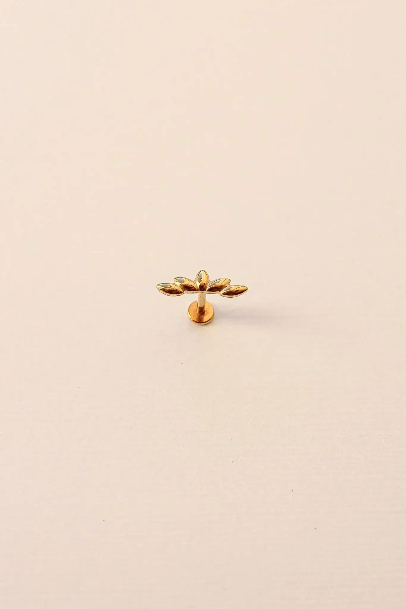 Camilla Flat Back Stud