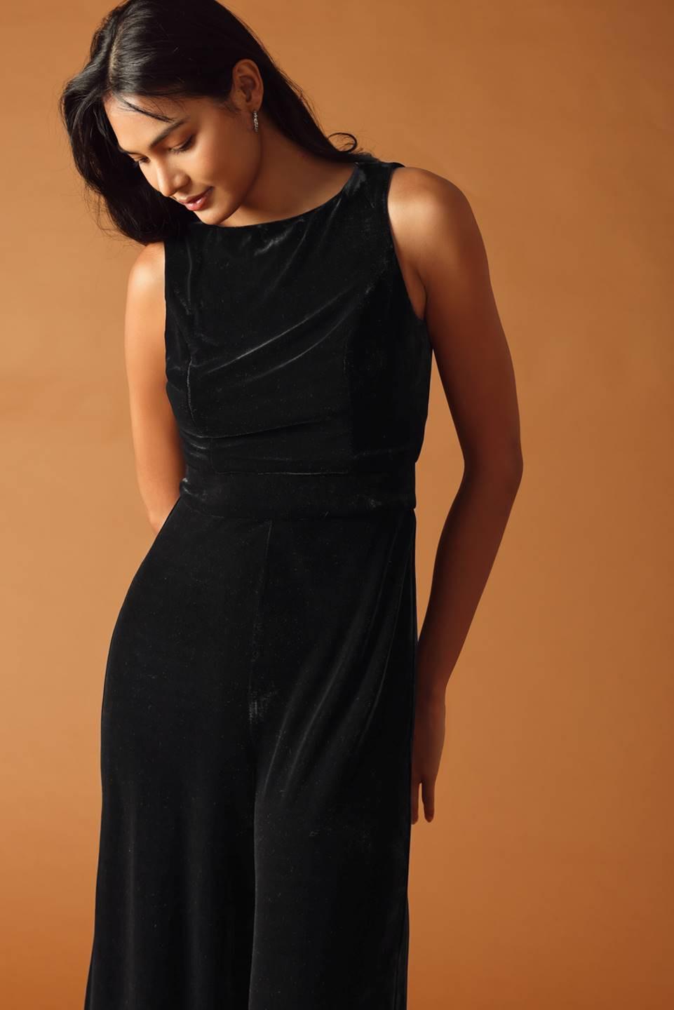 Sleeveless Wide Leg Velvet Jumpsuit in Black, close-up of neckline and bodice | Lady Black Tie