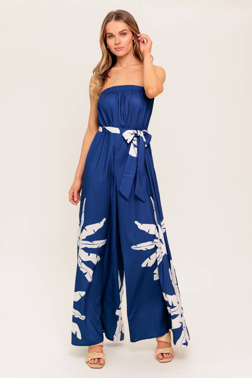 NOLANI STRAPLESS JUMPSUIT | Navy & White Palm Print Wide Leg