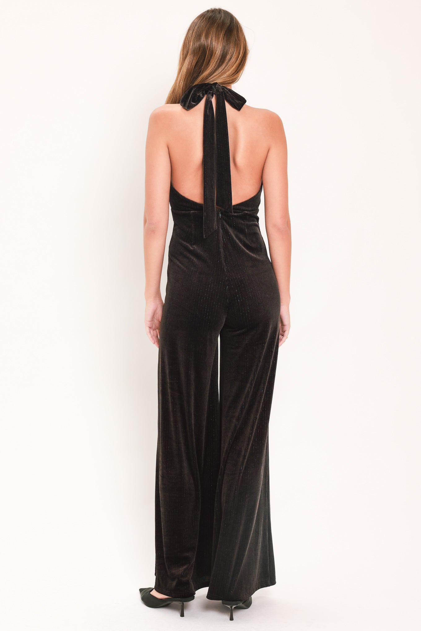 SHIMMERED ESPRESSO VOW - TIE HALTER VELVET JUMPSUIT