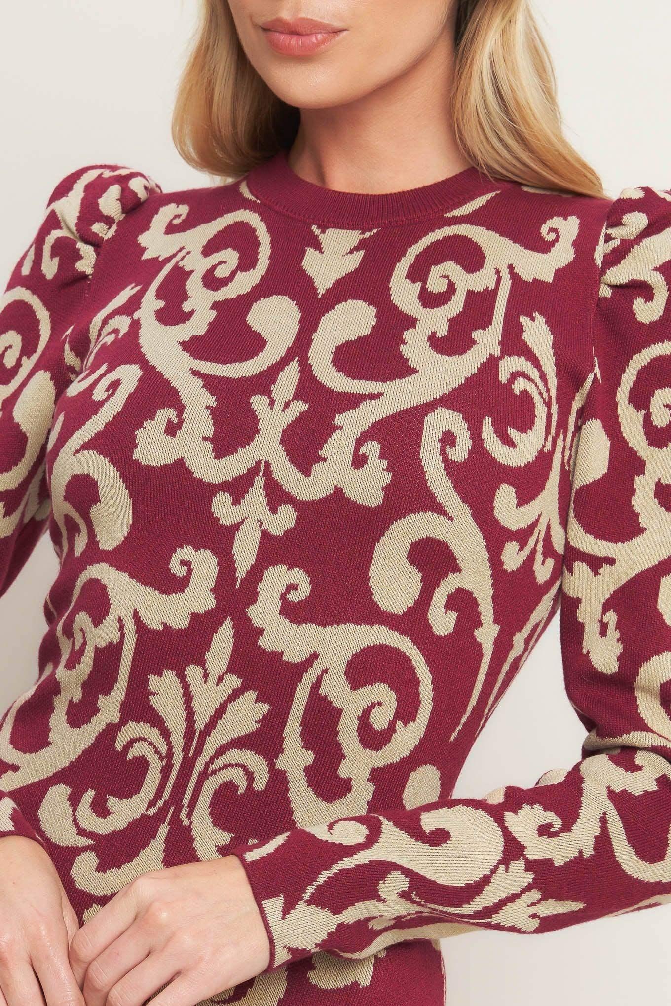 Patterned dress with long sleeves