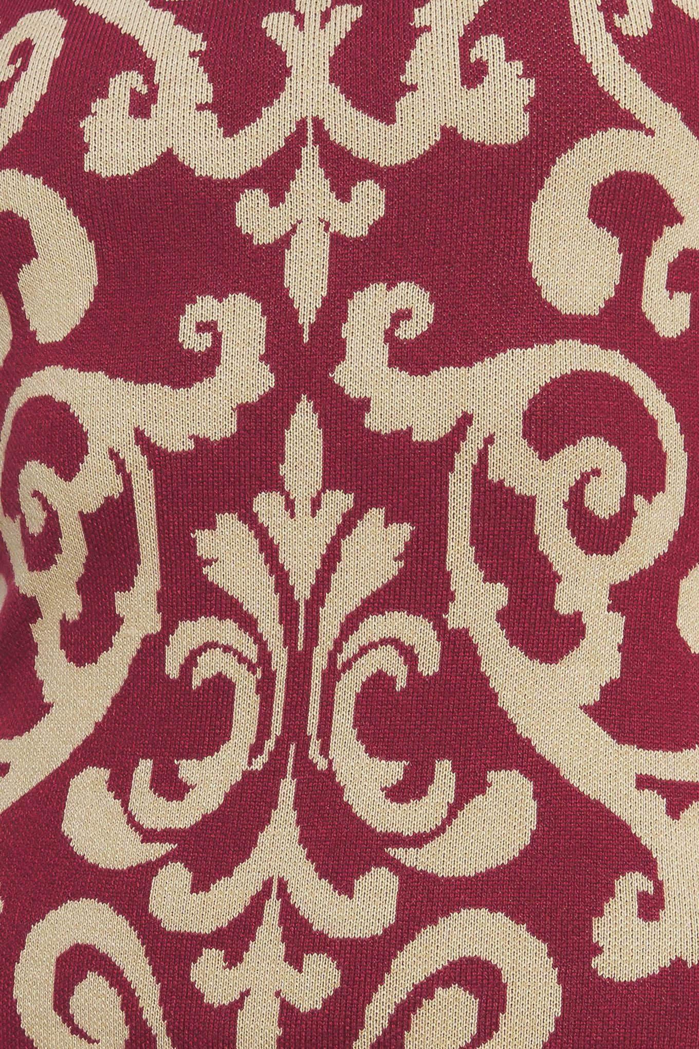 Patterned dress with long sleeves