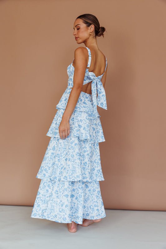 Lady Black Tie - Molly Maxi Dress - Blue Floral Tiered Dress With Bow - Size S Lady Black Tie - Molly Maxi Dress - Blue Floral Tiered Dress With Bow - Size S