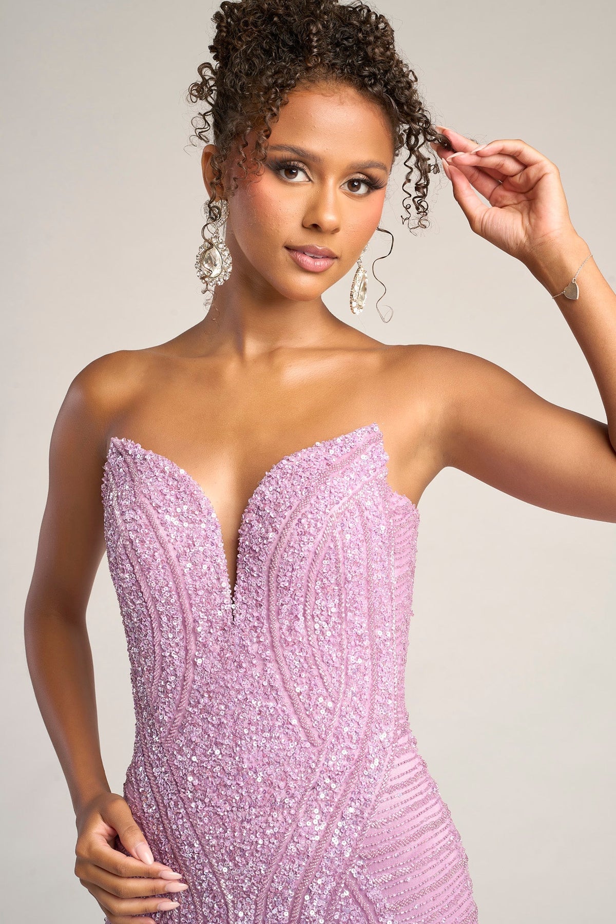 Portia & Scarlett PS26424C in Lilac, close-up | Lady Black Tie