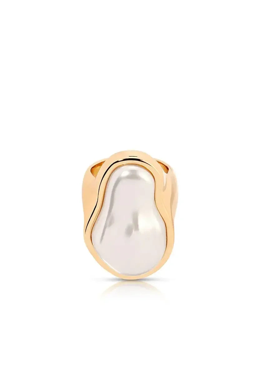 Sea-born Pearl Ring
