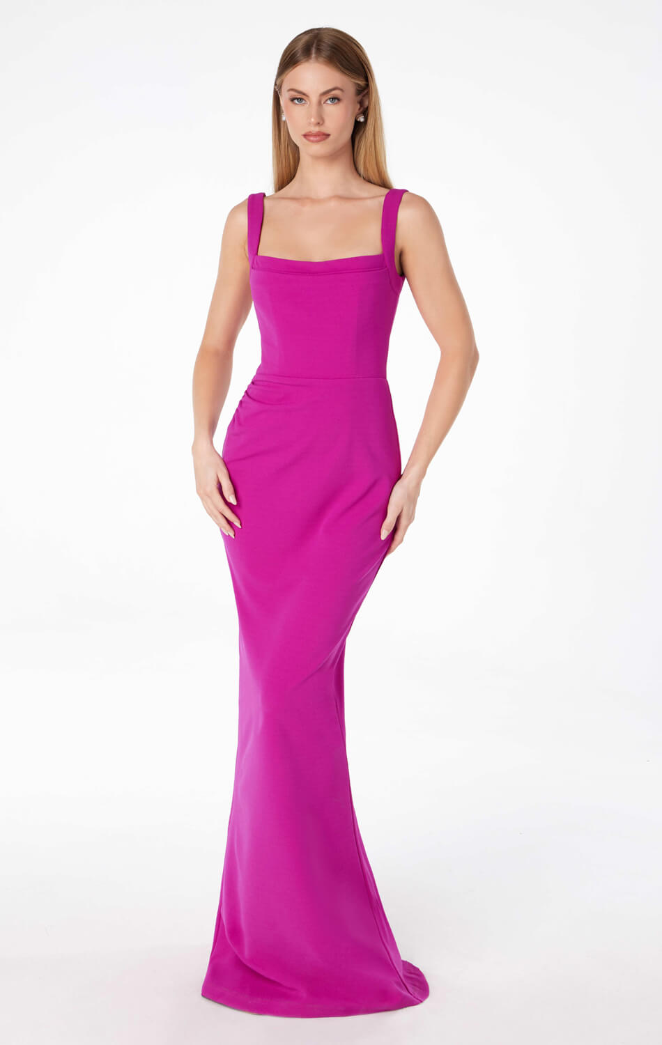 Lady Black Tie - Shayla Maxi Dress - Square Neckline Dress - Size M Lady Black Tie - Shayla Maxi Dress - Square Neckline Dress - Size M