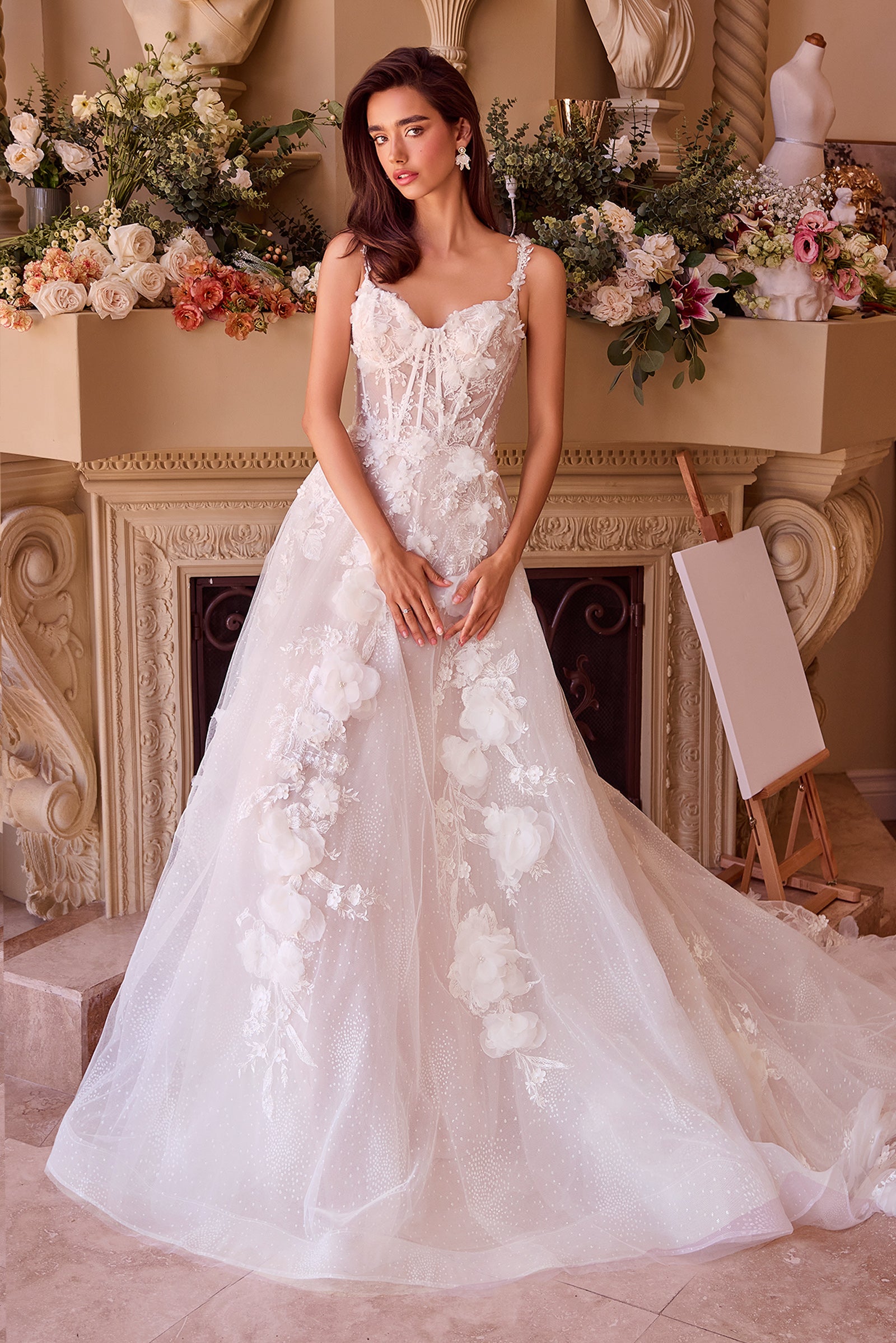 WL045-Intricate Floral Applique A-Line Tulle Wedding Dress-Andrea & Leo | LADY BLACK TIE WL045-Intricate Floral Applique A-Line Tulle Wedding Dress-Andrea & Leo | LADY BLACK TIE