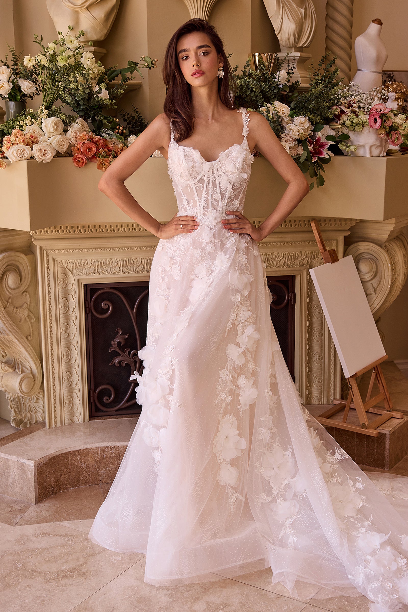 WL045-Intricate Floral Applique A-Line Tulle Wedding Dress-Andrea & Leo | LADY BLACK TIE WL045-Intricate Floral Applique A-Line Tulle Wedding Dress-Andrea & Leo | LADY BLACK TIE