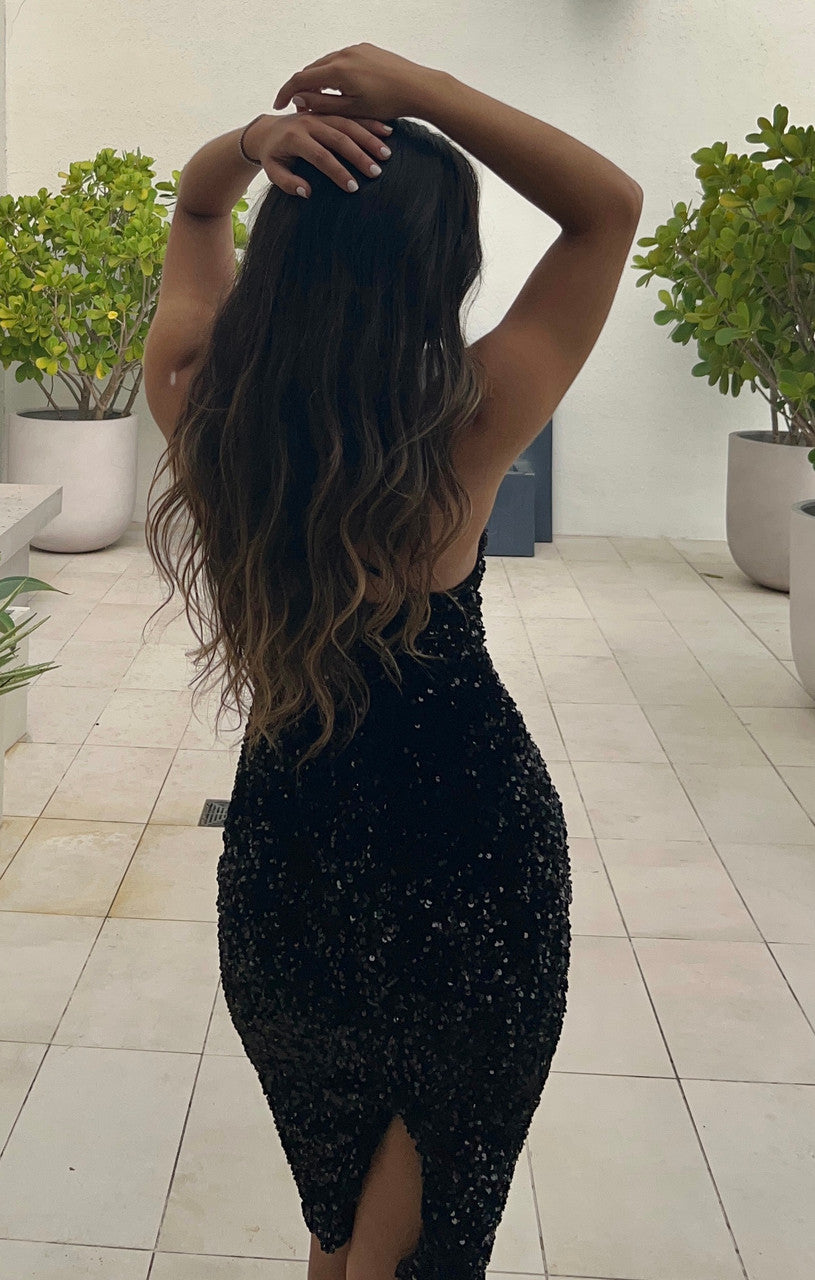 Shop the Elegant Venice Black Midi Dress - Perfect for Any Occasion Shop the Elegant Venice Black Midi Dress - Perfect for Any Occasion