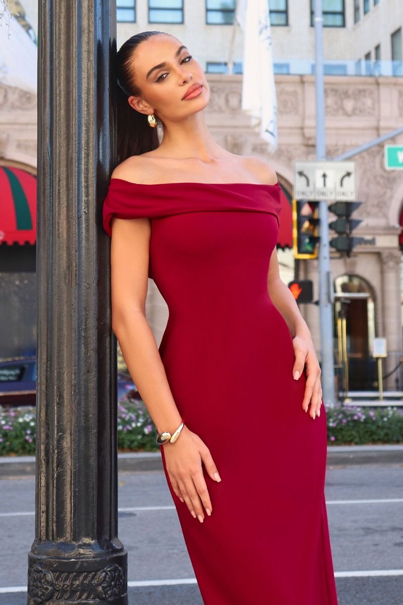 INEZ OFF THE SHOULDER MAXI DRESS