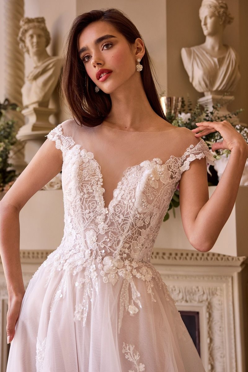 Lady Black Tie - Wl038 - Cap Sleeve Bridal Ball Gown - Andrea & Leo - Size 12 Lady Black Tie - Wl038 - Cap Sleeve Bridal Ball Gown - Andrea & Leo - Size 12